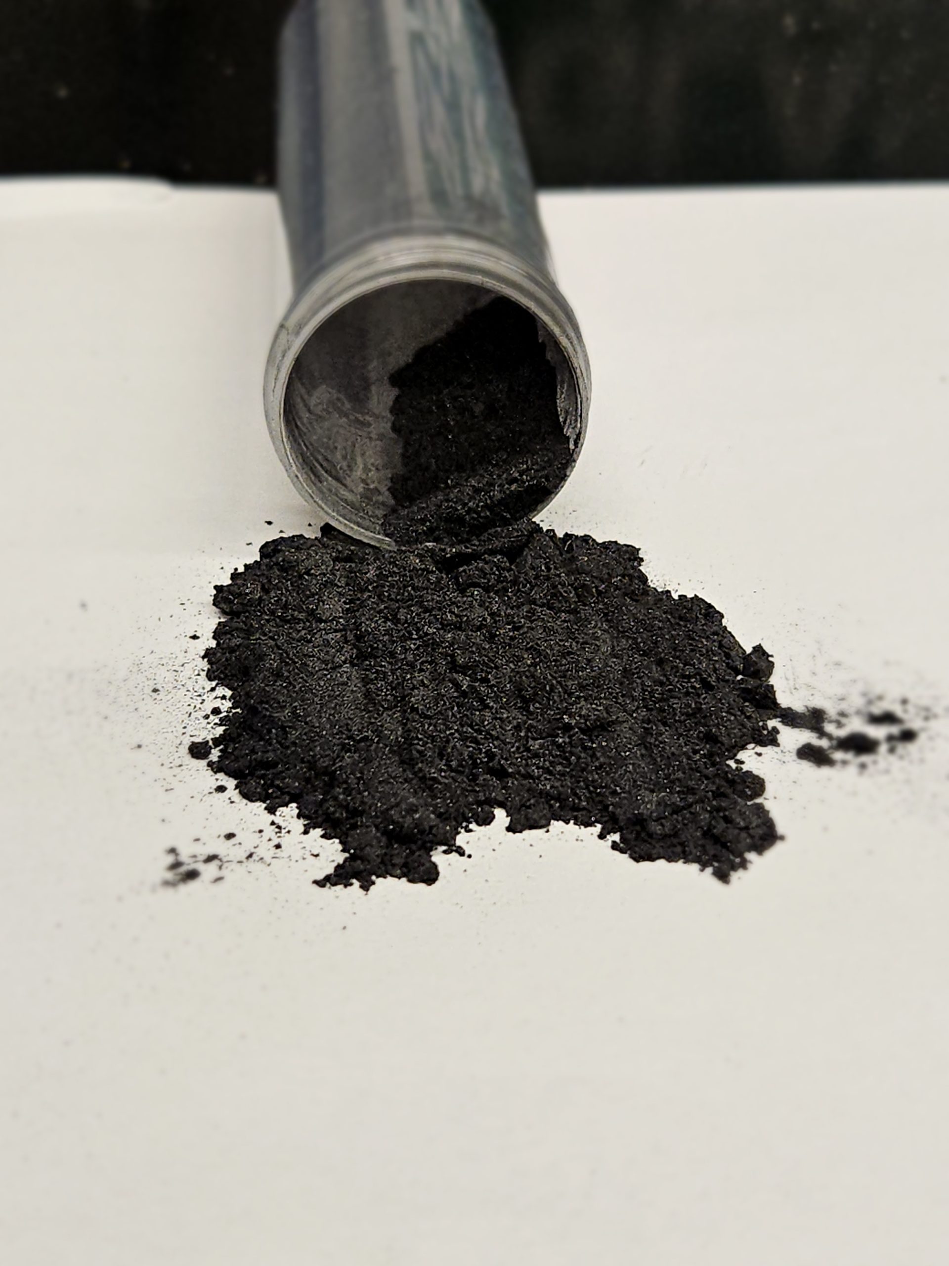 Tube of TMTP Labs' graphene.